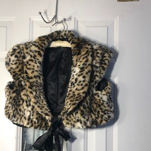 Shawl / animal print